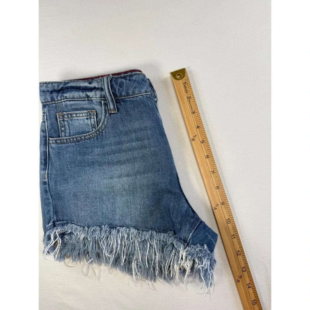 Cello Women Medium Wash Frayed Fringe Hem Denim Shorts Blue‎ Size S